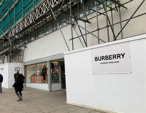 burberry outlet londra come arrivare|BURBERRY FACTORY SHOP: Tutto quello che c'è .